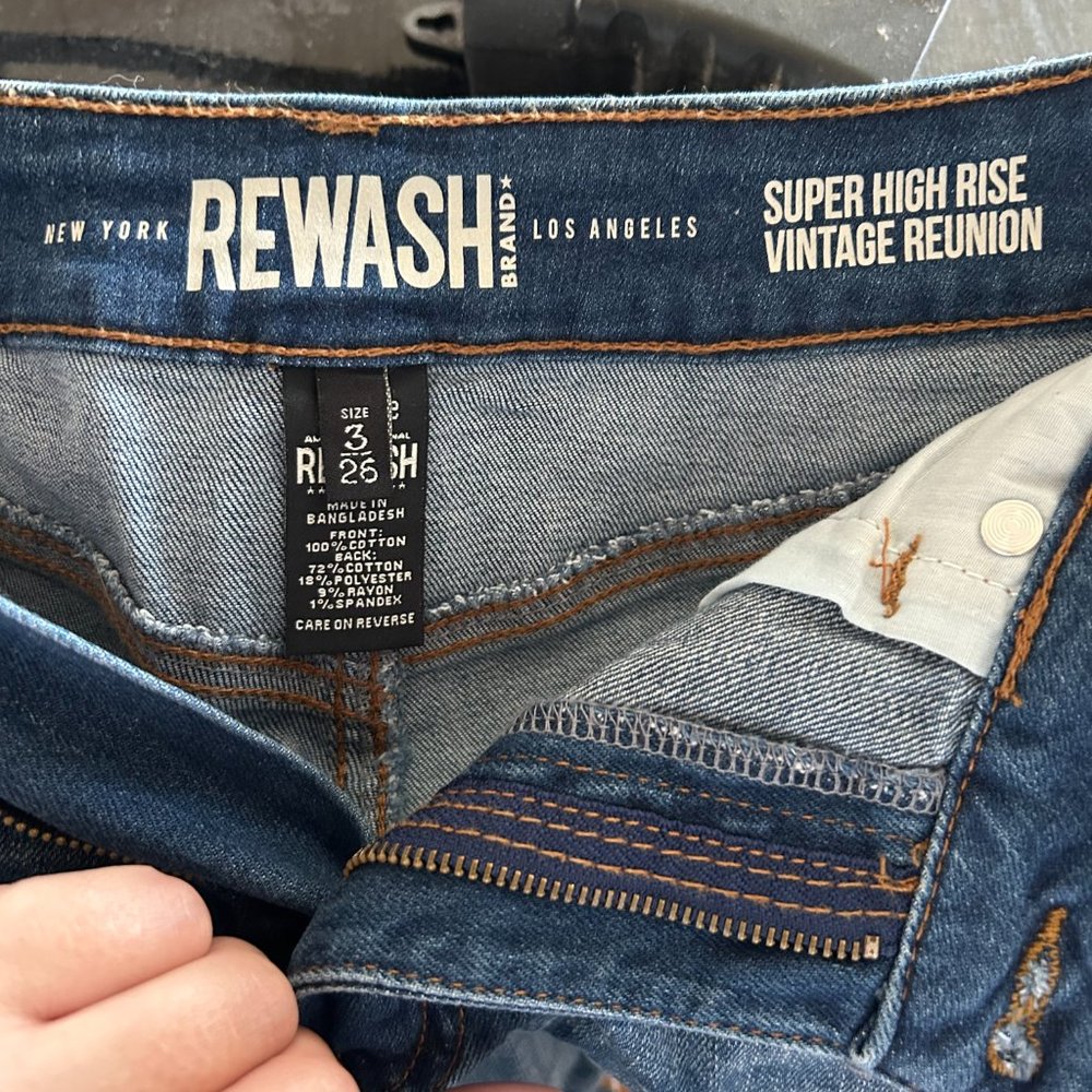 High waist jean shorts - Picture 3 of 3